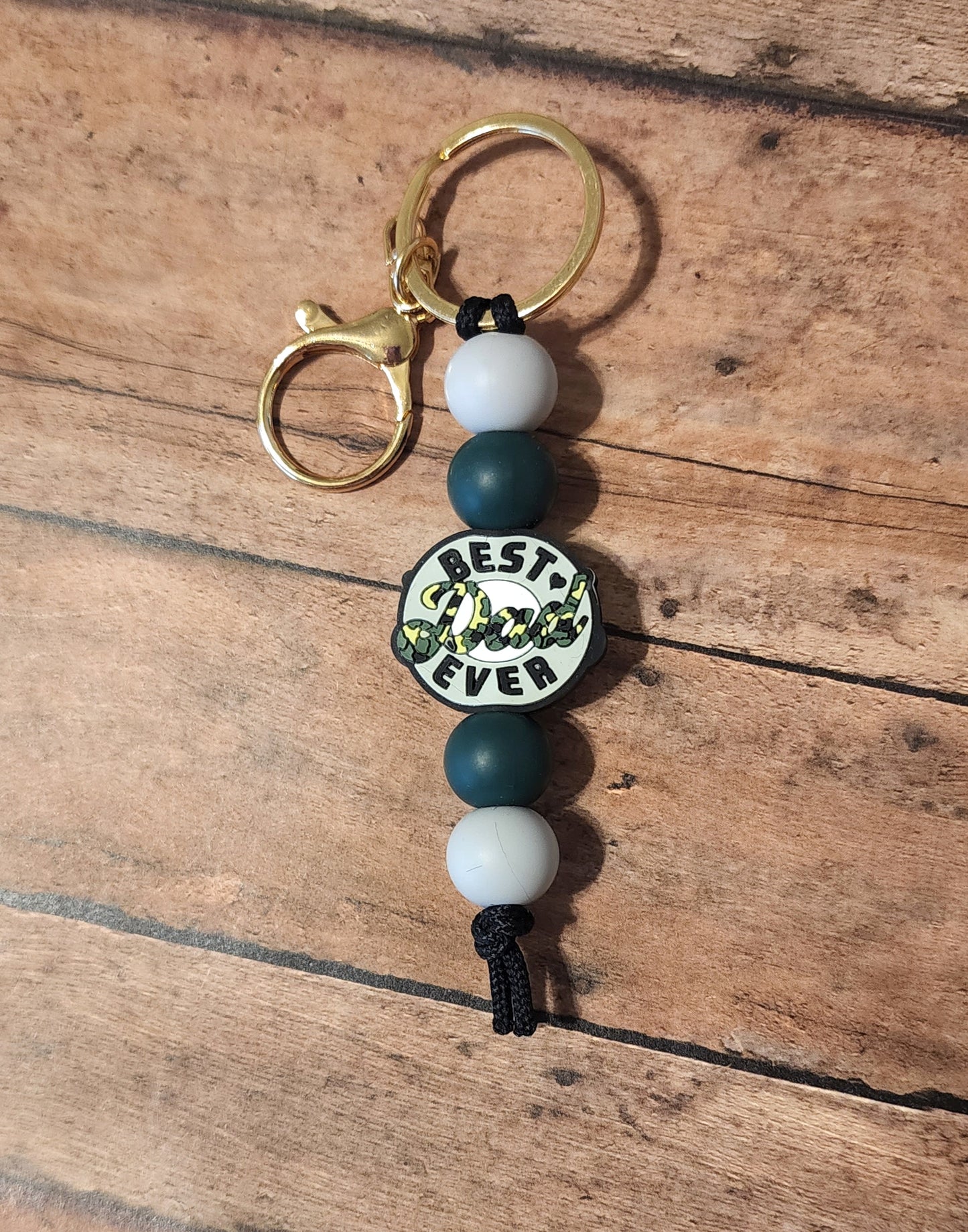 Best Dad Ever Silicone Bead Mini Keychain | Camo & Gray Silicone Beaded Keychain