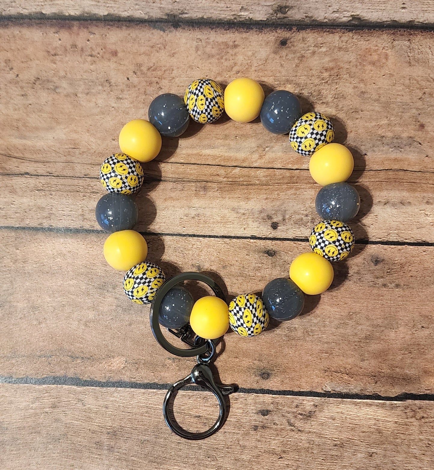 Checker Smiles Silicone Bead Wristlet | Yellow & Black Glitter Silicone Beaded Wristlet Keychain