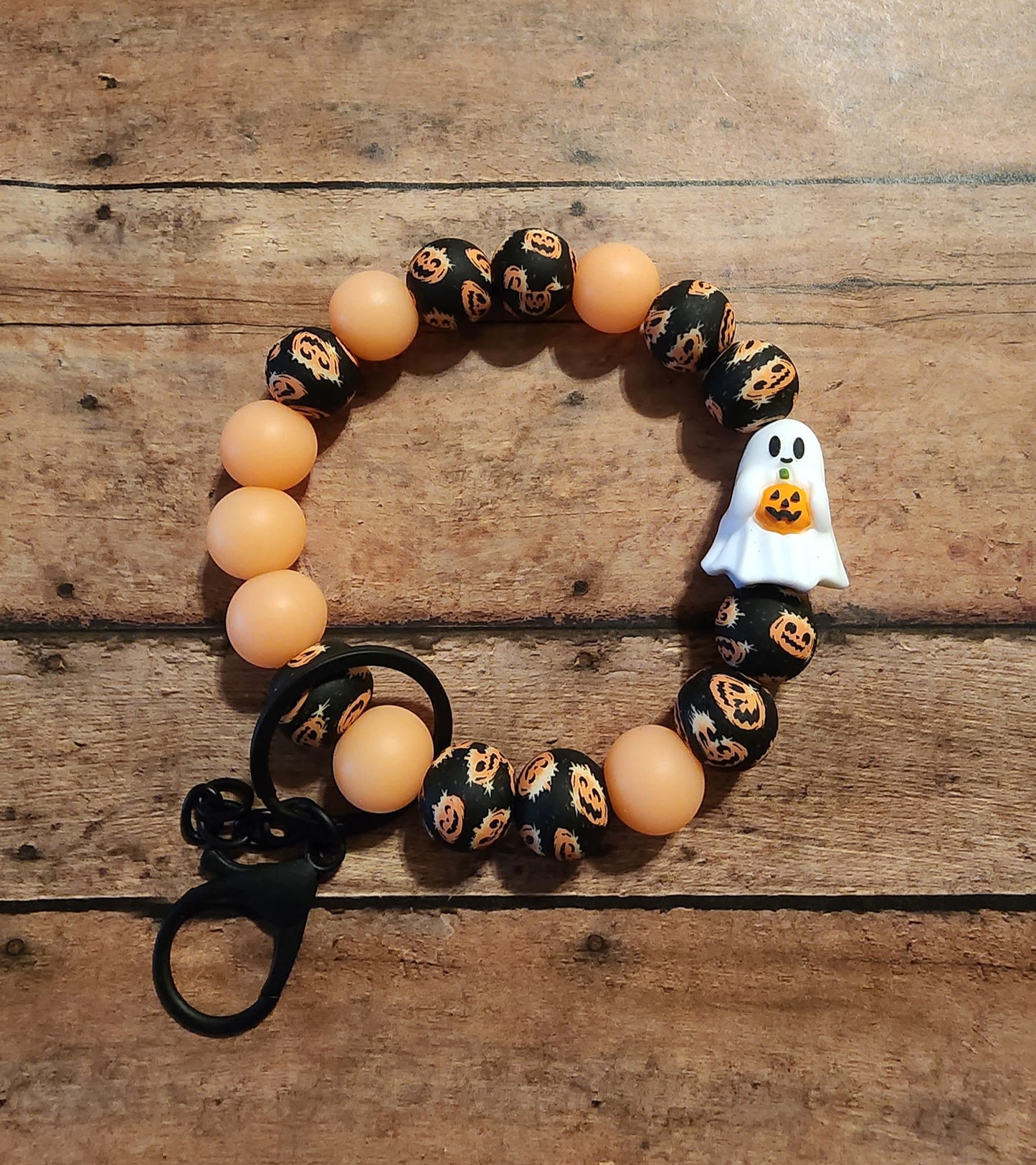 Pumpkin Ghostie | Glow-in-the-Dark Silicone Beaded Wristlet Keychain