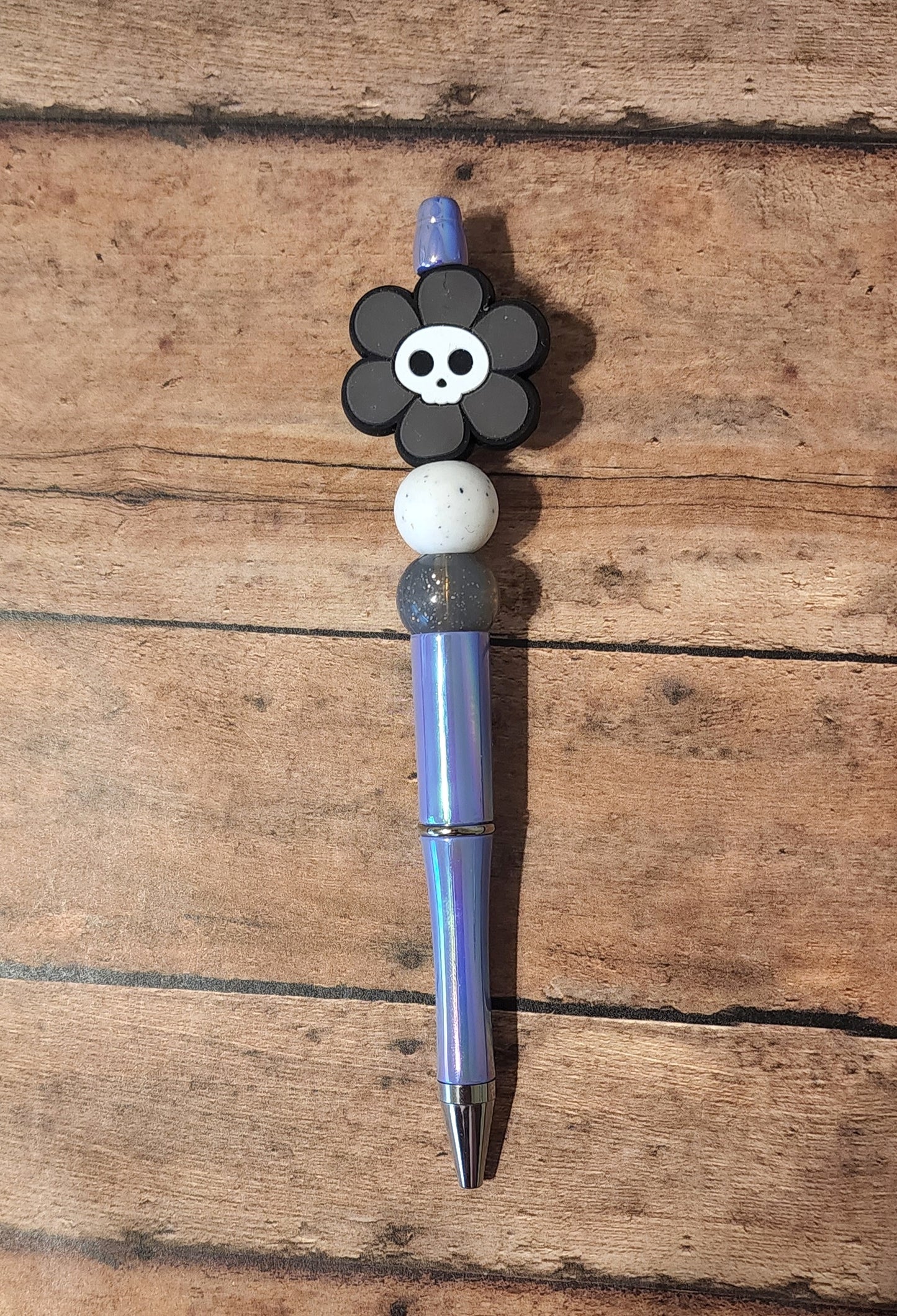 Skull Daisy Silicone Bead Pen | Iridescent Silicone Beaded Pen