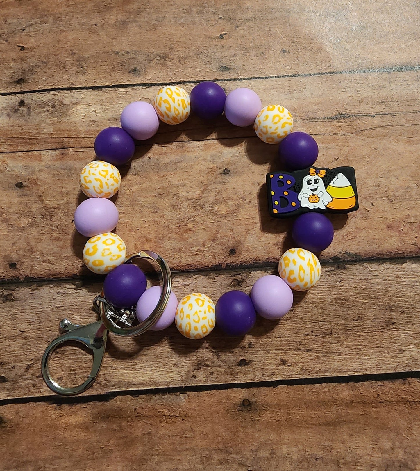 Boo Leopard | Silicone Beaded Wristlet Keychain