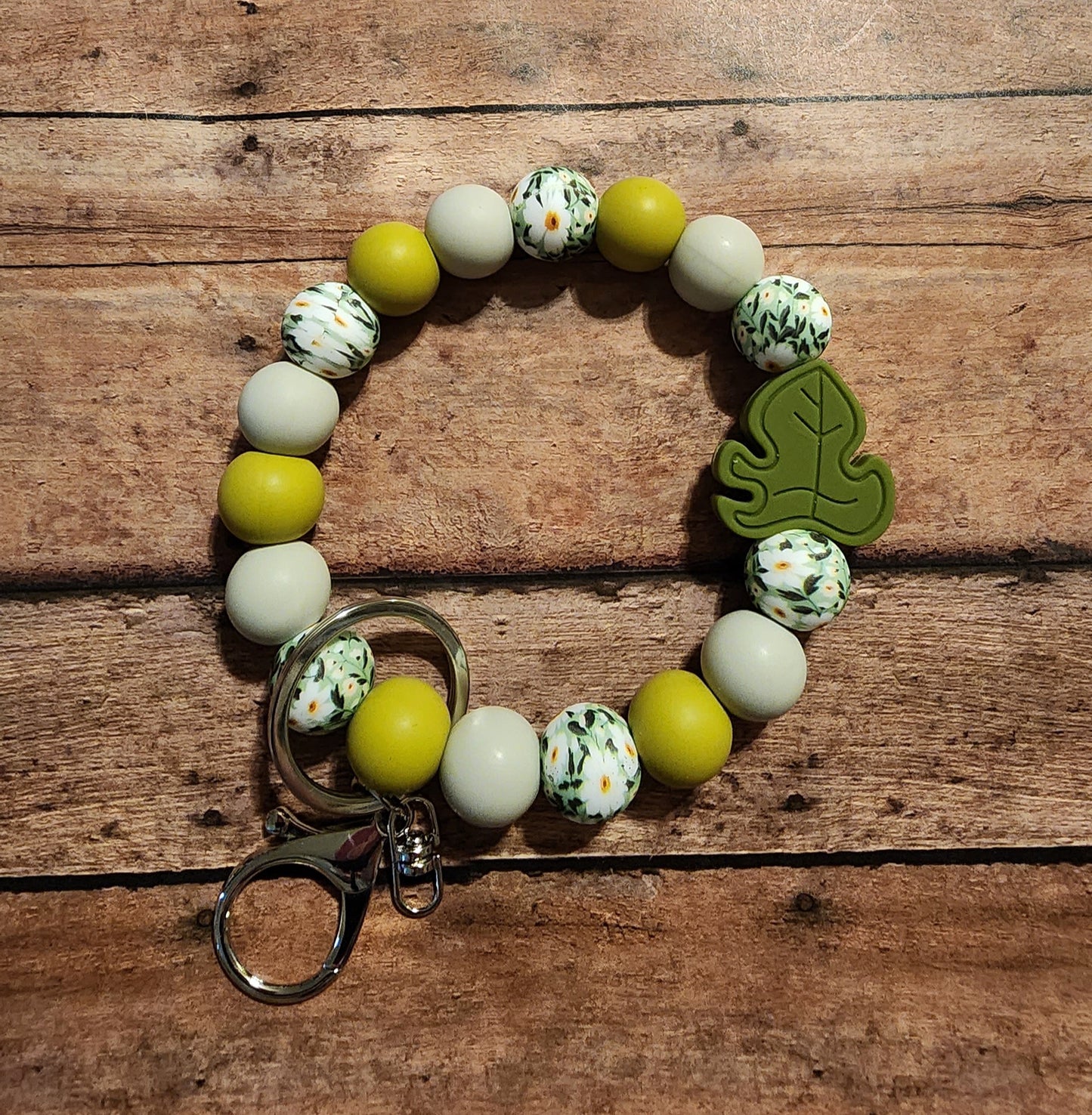 Monstera Floral | Silicone Beaded Wristlet Keychain