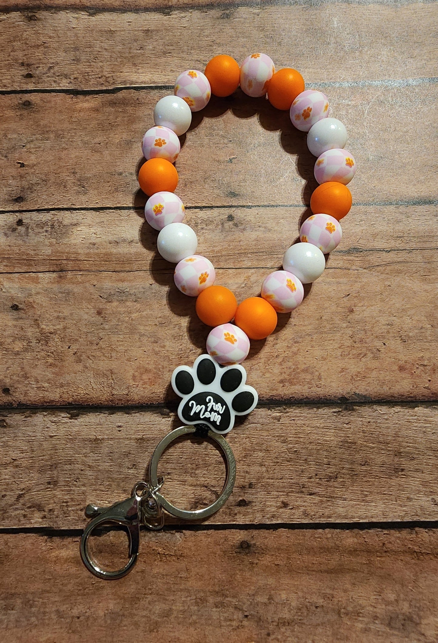 Fur Mom Checker | Silicone Beaded Teardrop Wristlet Keychain