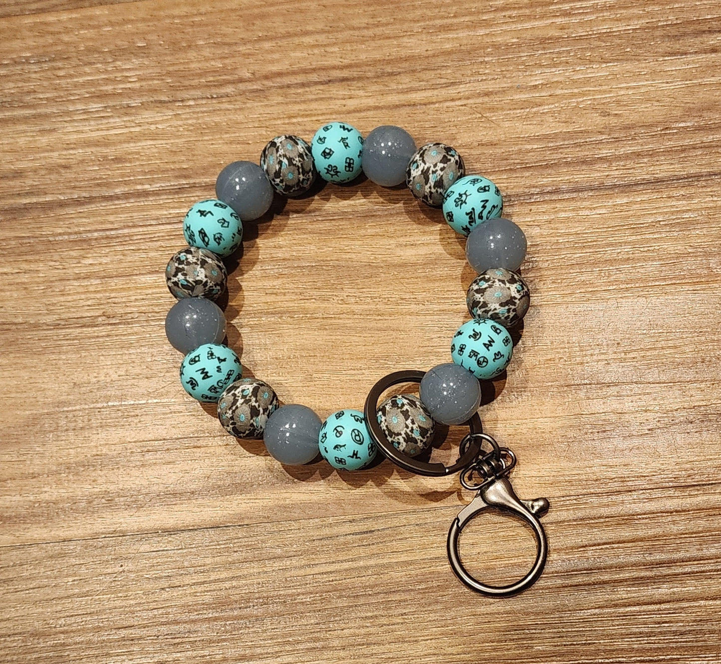 Turquoise Cattle | Silicone Beaded Wristlet